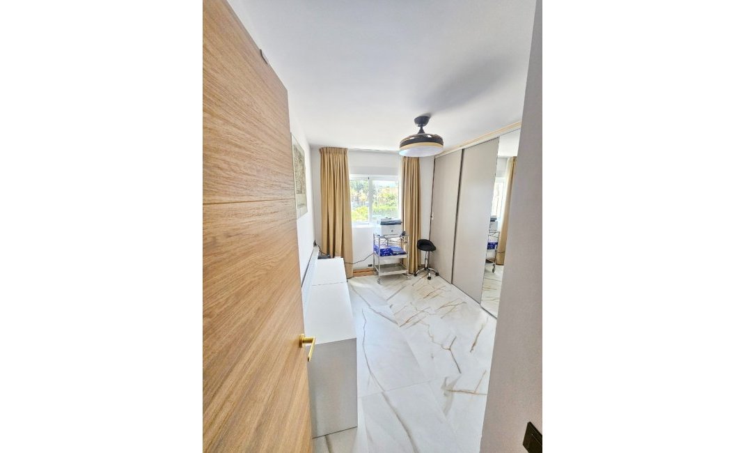 Reventa - Apartamento / piso -
Altea