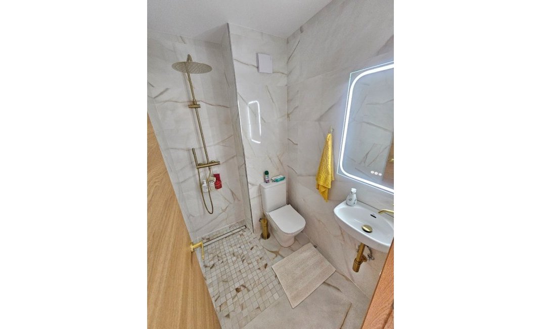 Reventa - Apartamento / piso -
Altea