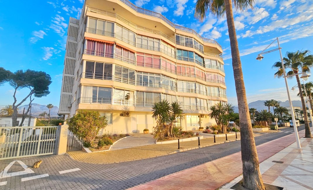 Reventa - Apartamento / piso -
Altea