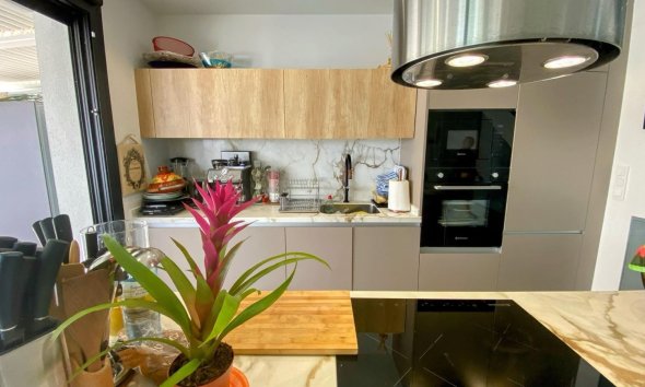 Videresalg - Villa -
Finestrat