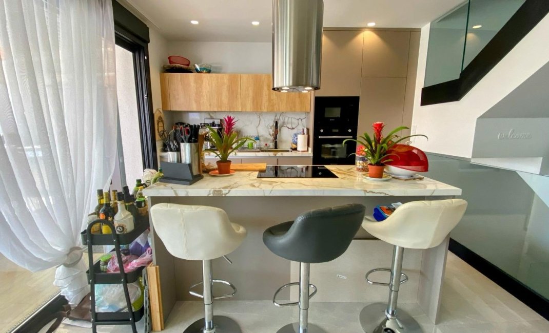 Videresalg - Villa -
Finestrat