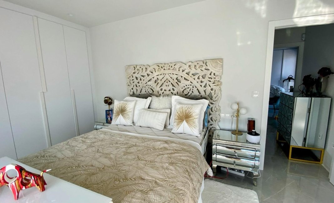 Videresalg - Villa -
Finestrat