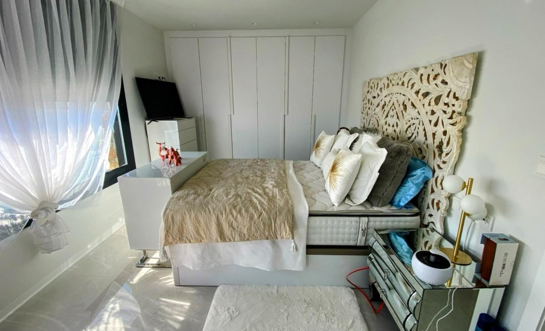 Videresalg - Villa -
Finestrat