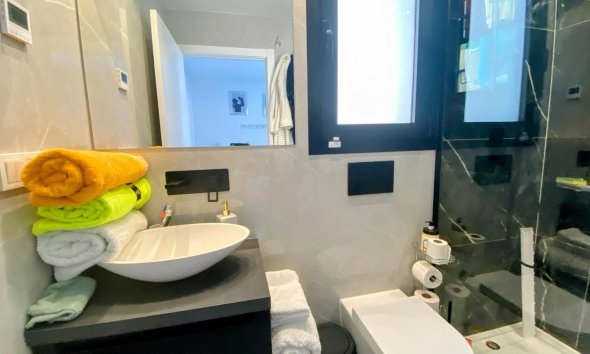 Videresalg - Villa -
Finestrat