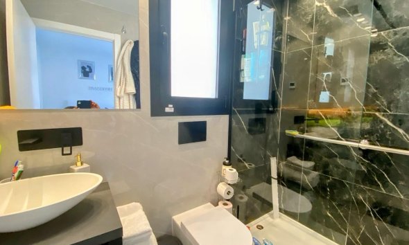 Videresalg - Villa -
Finestrat