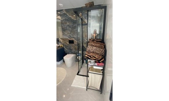 Videresalg - Villa -
Finestrat