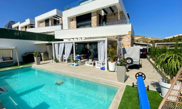 Videresalg - Villa -
Finestrat