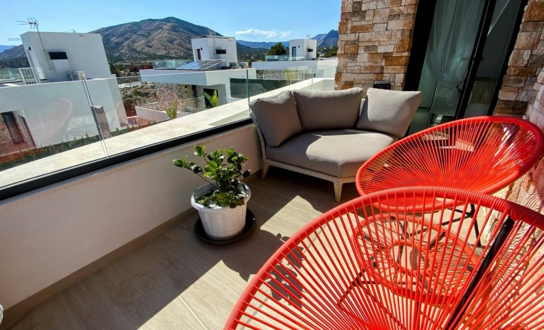 Videresalg - Villa -
Finestrat