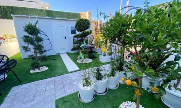 Videresalg - Villa -
Finestrat