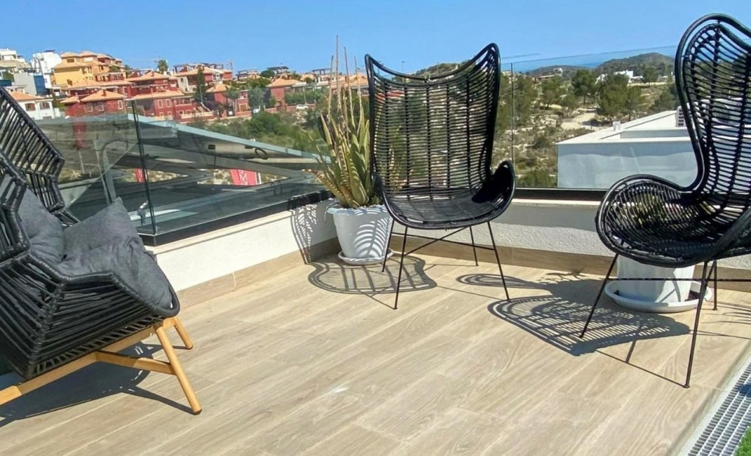 Videresalg - Villa -
Finestrat