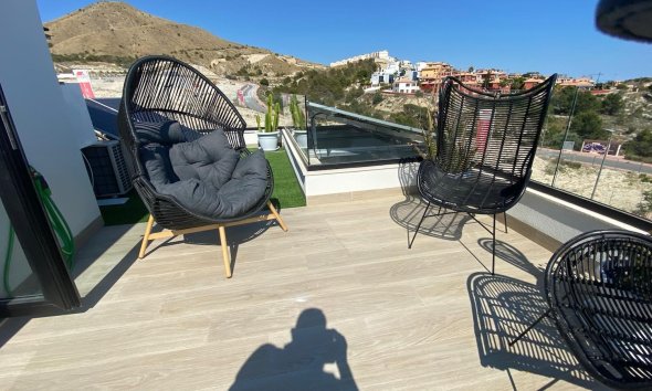 Videresalg - Villa -
Finestrat