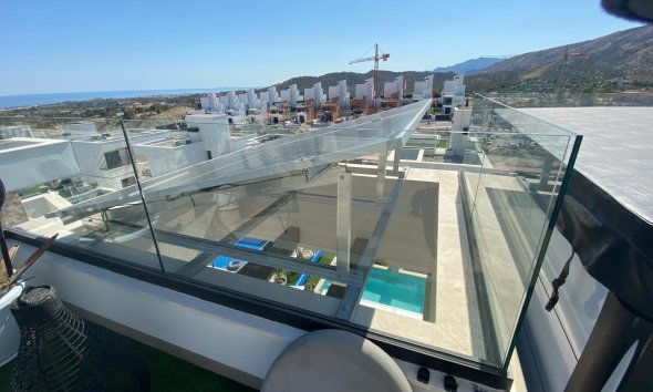 Videresalg - Villa -
Finestrat