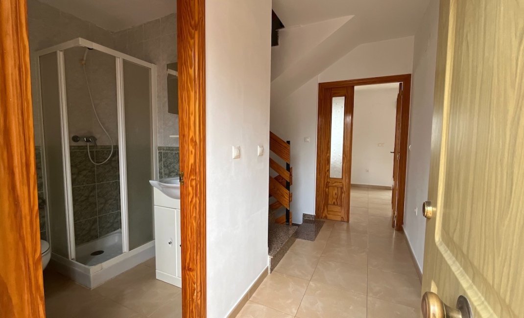 Resale - Townhouse / Semi -
Polop - Urbanizaciones