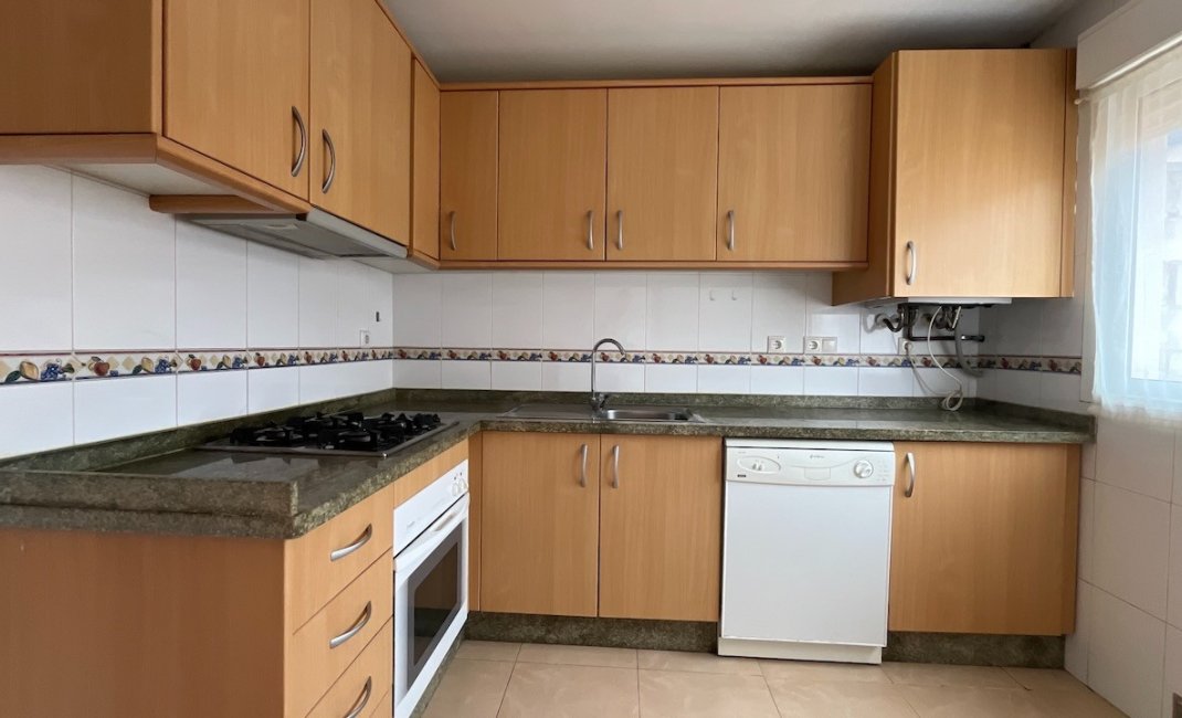 Resale - Townhouse / Semi -
Polop - Urbanizaciones