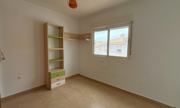 Resale - Townhouse / Semi -
Polop - Urbanizaciones