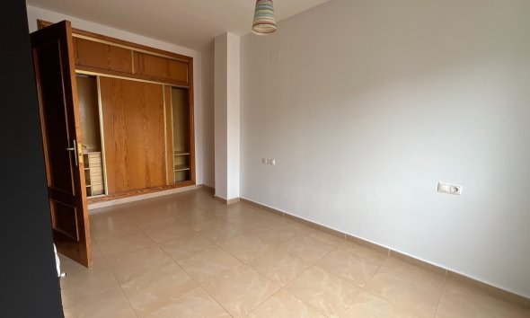 Resale - Townhouse / Semi -
Polop - Urbanizaciones