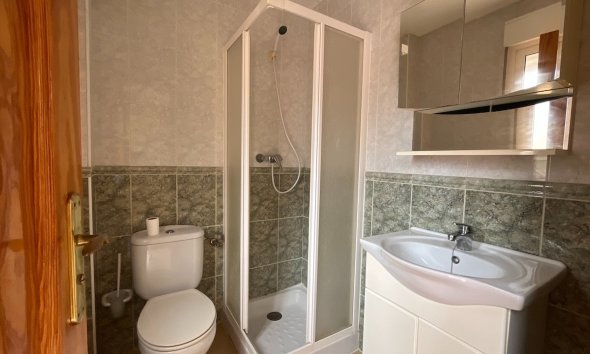 Resale - Townhouse / Semi -
Polop - Urbanizaciones