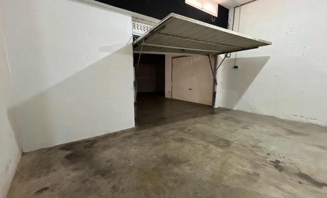 Resale - Townhouse / Semi -
Polop - Urbanizaciones