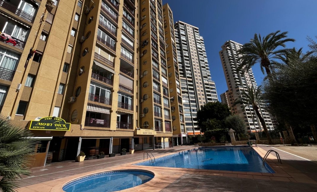 Resale - Apartment / flat -
Benidorm - Levante