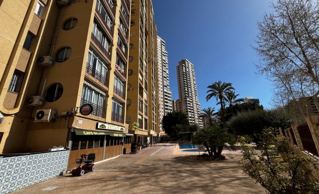 Resale - Apartment / flat -
Benidorm - Levante