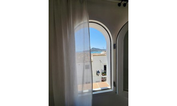 Location à court terme - Appartement -
Altea