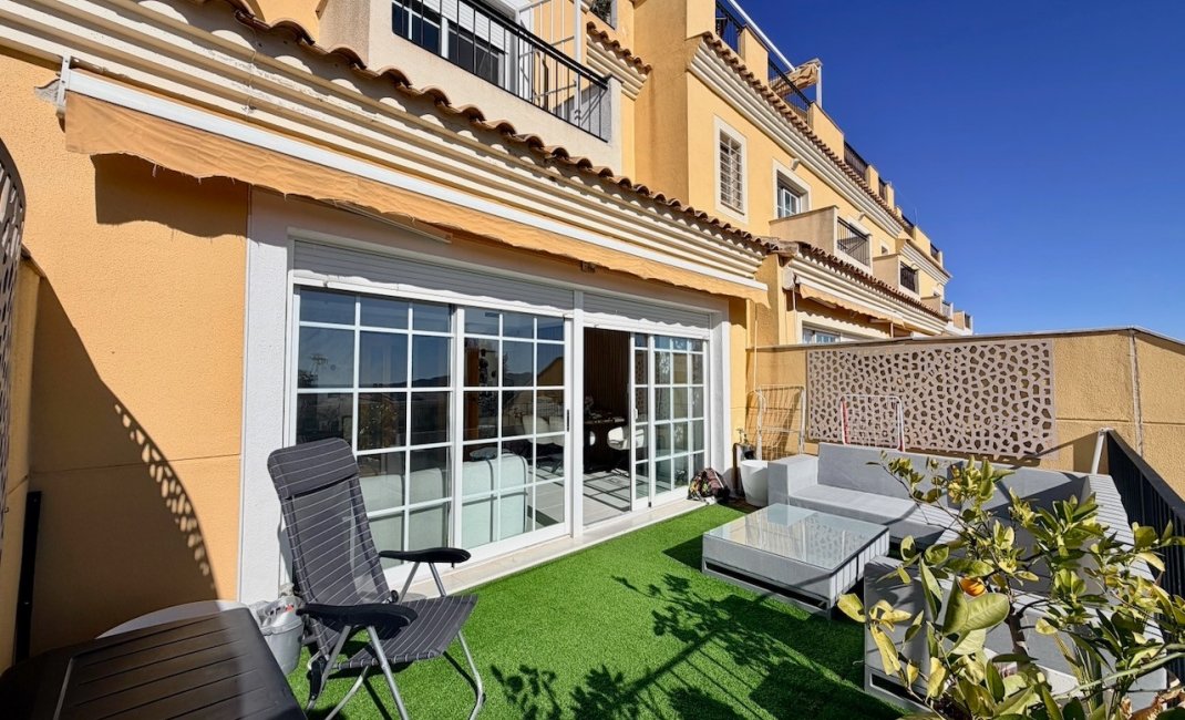 Resale - Townhouse / Semi -
La Nucía - Urbanisations