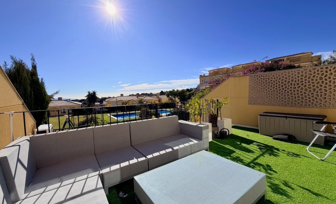 Resale - Townhouse / Semi -
La Nucía - Urbanisations