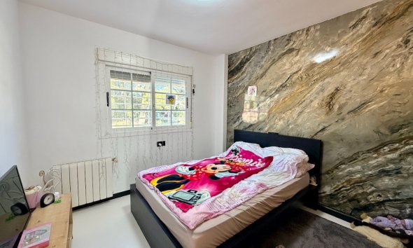 Resale - Townhouse / Semi -
La Nucía - Urbanisations