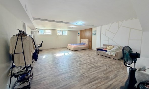 Resale - Townhouse / Semi -
La Nucía - Urbanisations