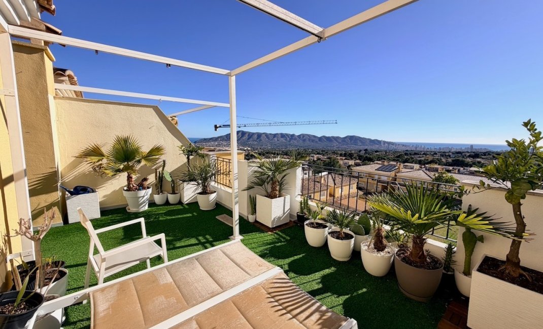 Resale - Townhouse / Semi -
La Nucía - Urbanisations