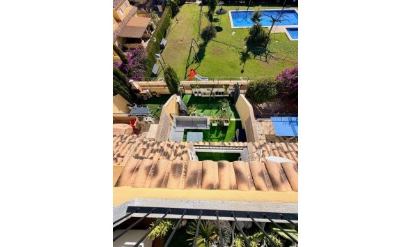 Resale - Townhouse / Semi -
La Nucía - Urbanisations