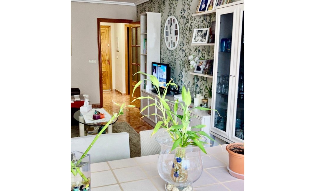 Resale - Apartment / flat -
Benidorm - Poniente