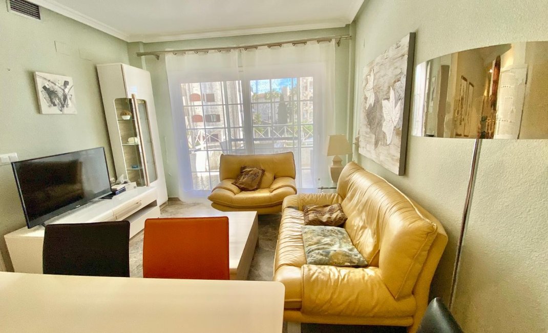 Location à long terme - Appartement -
Albir