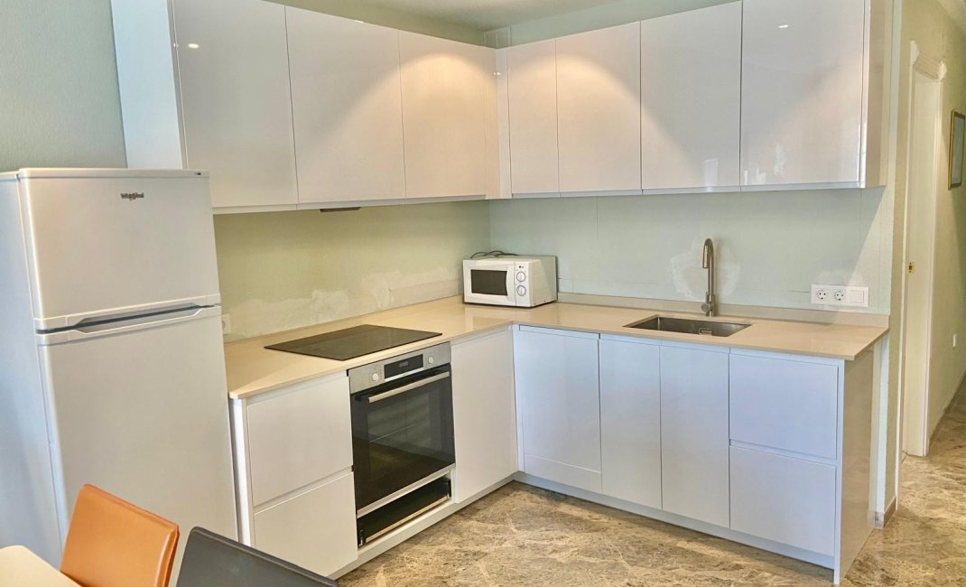 Location à long terme - Appartement -
Albir