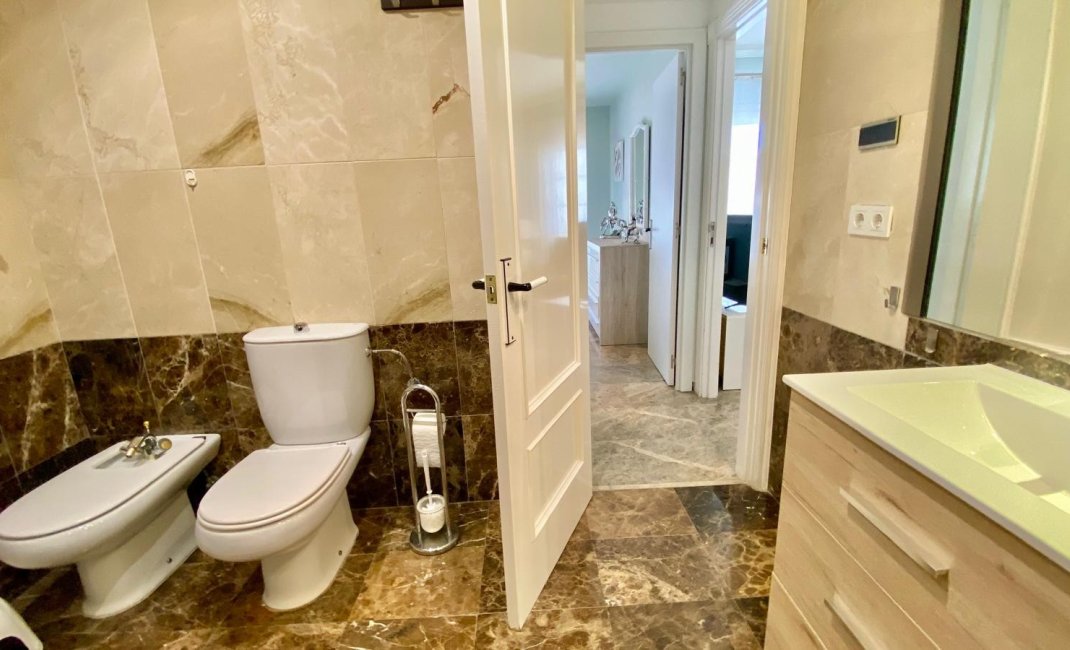 Location à long terme - Appartement -
Albir