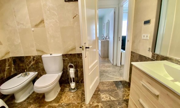 Location à long terme - Appartement -
Albir