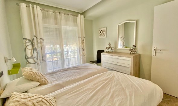 Location à long terme - Appartement -
Albir