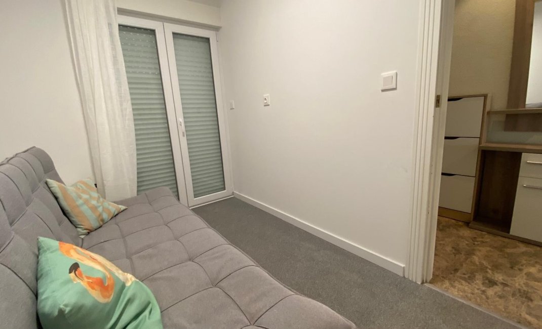 Location à long terme - Appartement -
Albir