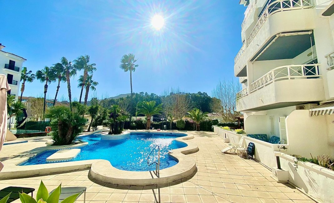 Location à long terme - Appartement -
Albir