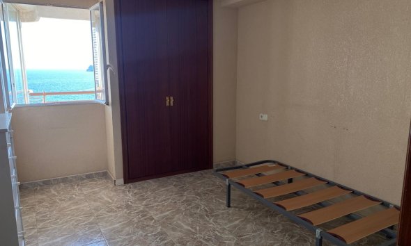Resale - Apartment / flat -
Benidorm - 1ª Linea