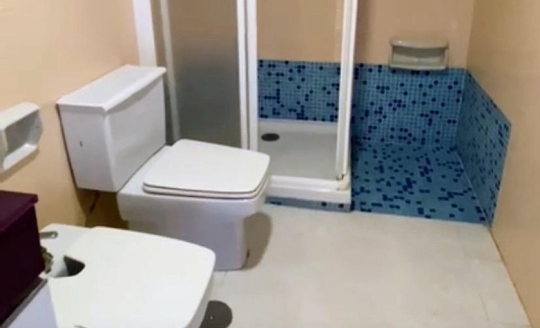 Resale - Apartment / flat -
Benidorm - 1ª Linea