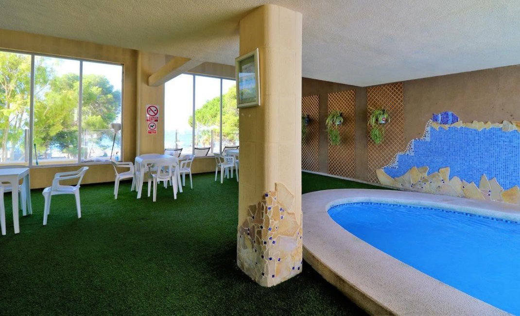 Resale - Apartment / flat -
Benidorm - 1ª Linea