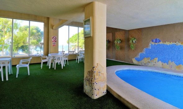 Resale - Apartment / flat -
Benidorm - 1ª Linea