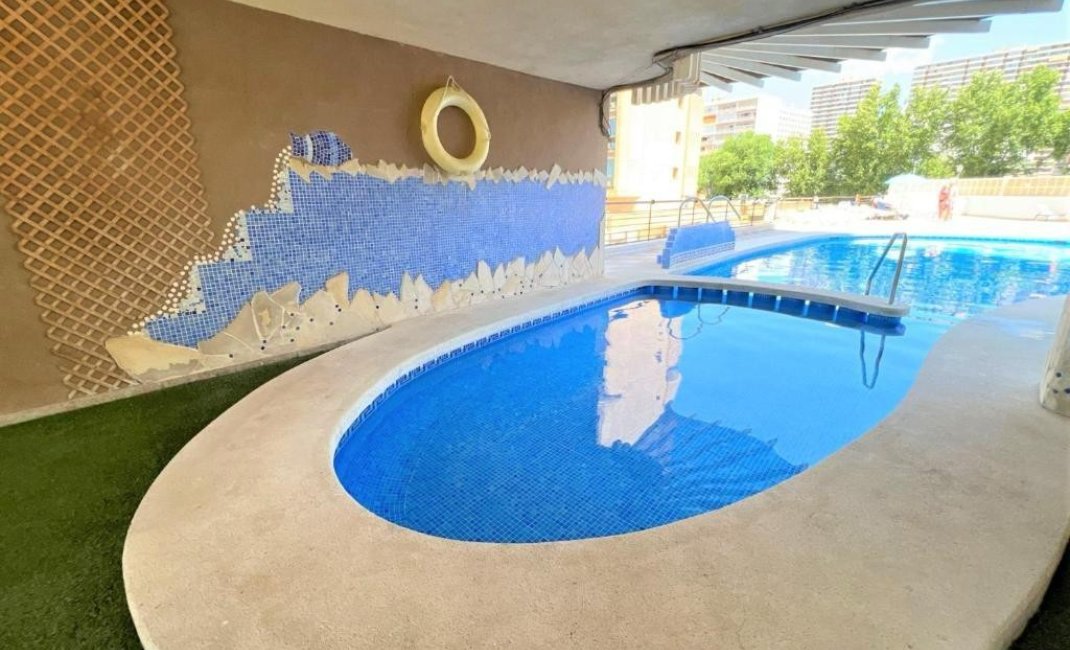 Resale - Apartment / flat -
Benidorm - 1ª Linea