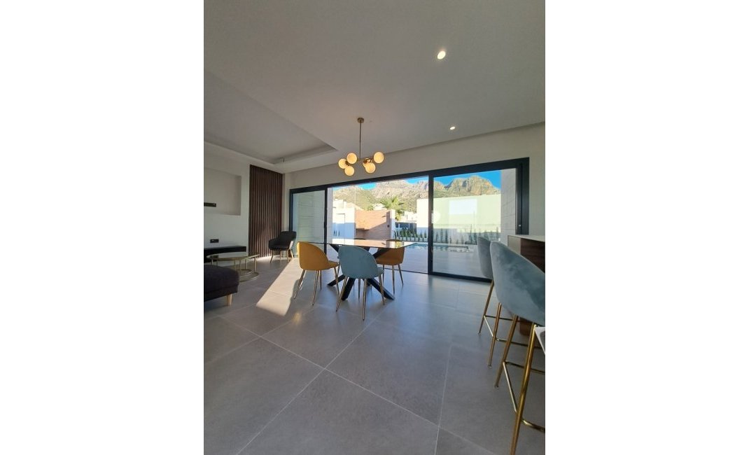 Resale - Villa -
Polop - Urbanizaciones