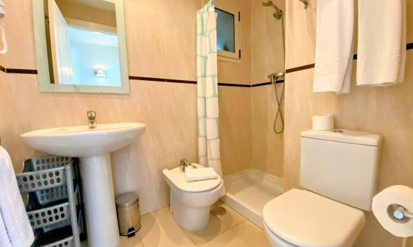 Resale - Apartment / flat -
Benidorm - Rincón de Loix