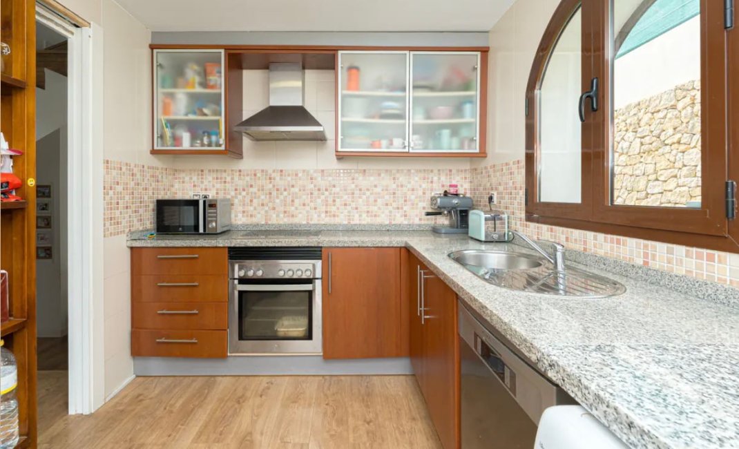 Reventa - Adosado -
Polop