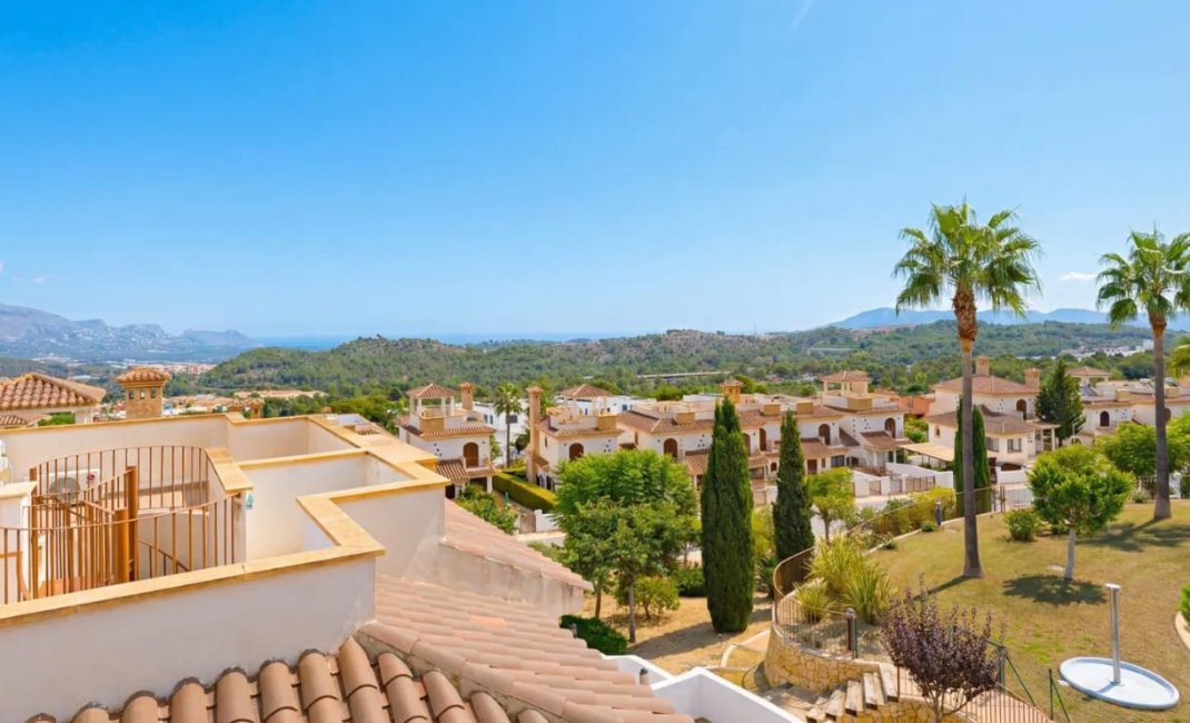 Reventa - Adosado -
Polop