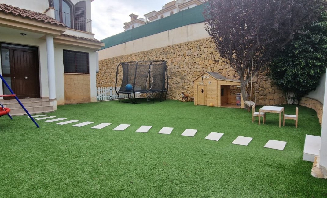 Reventa - Adosado -
Polop