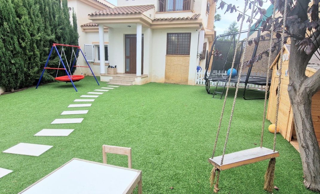 Reventa - Adosado -
Polop